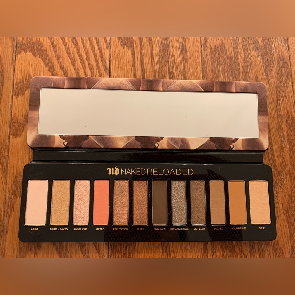 New and unused Urban Decay Naked Reloaded Eyeshadow Palette. Purchased @ Sephora
